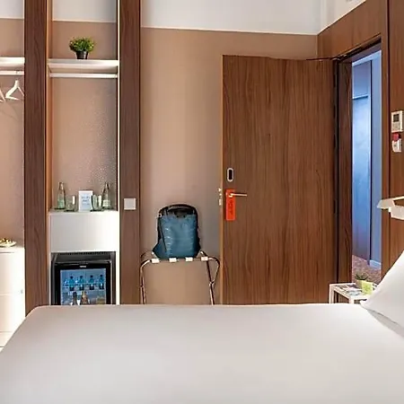 Axel - Adults Only Hotel